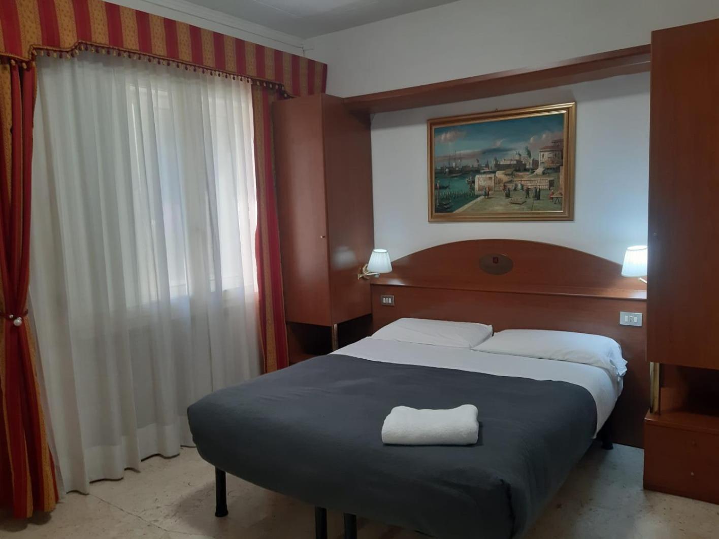 Hotel Tito Mestre Ngoại thất bức ảnh